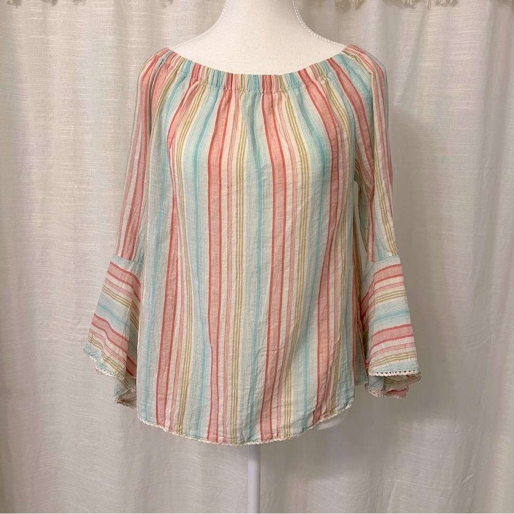 Solitaire Off the Shoulder Bell Sleeve Blouse